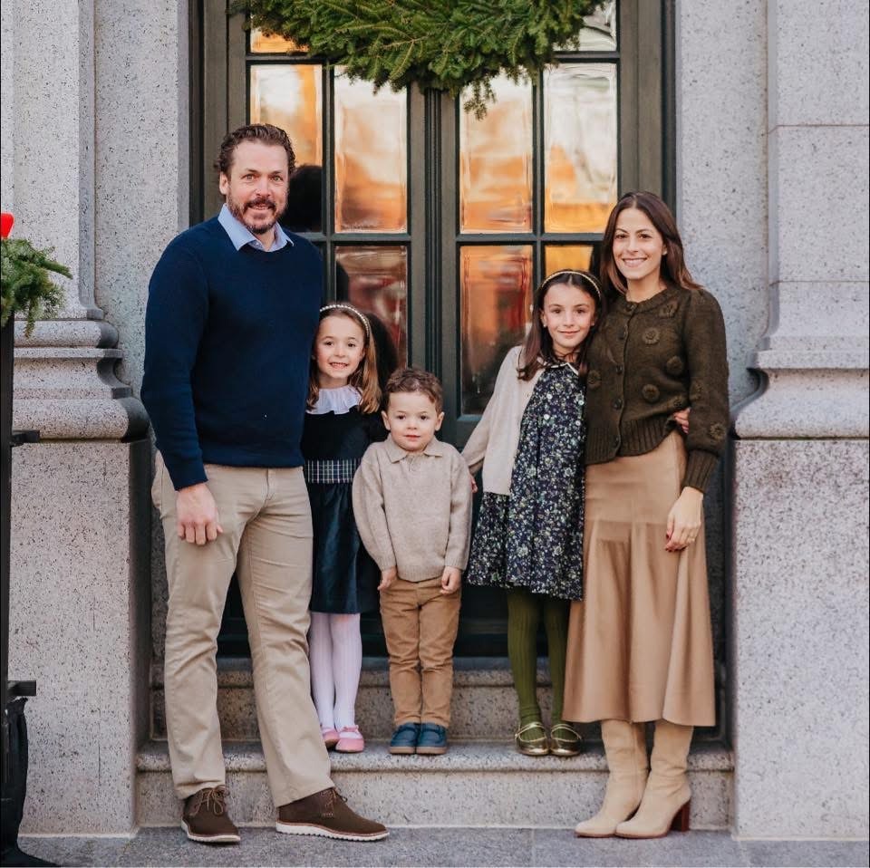 GoFundMe, Lara Roche Milton Massachusetts, Obituary, Death: Beloved Wife And Mother Dies Of Stage 4 Cancer